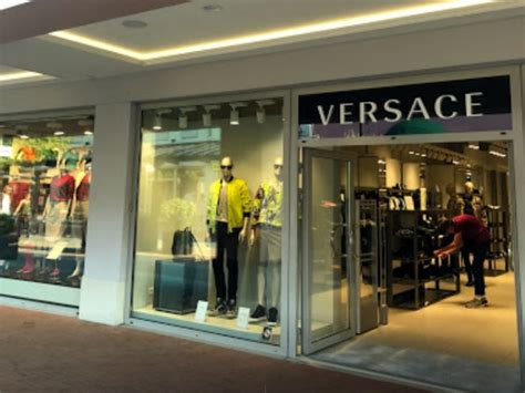 versace outlet roermond|Versace .